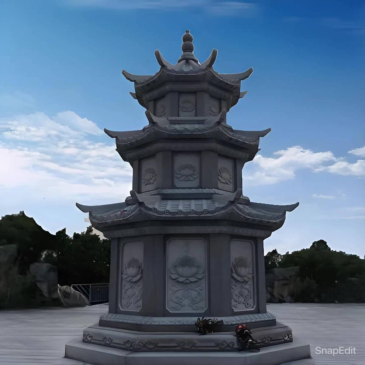 Mộ Tháp Đá Xanh Rêu tháp đá đẹp