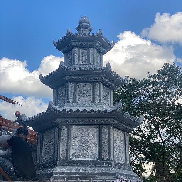 Tháp Đá bảo tháp phật giáo