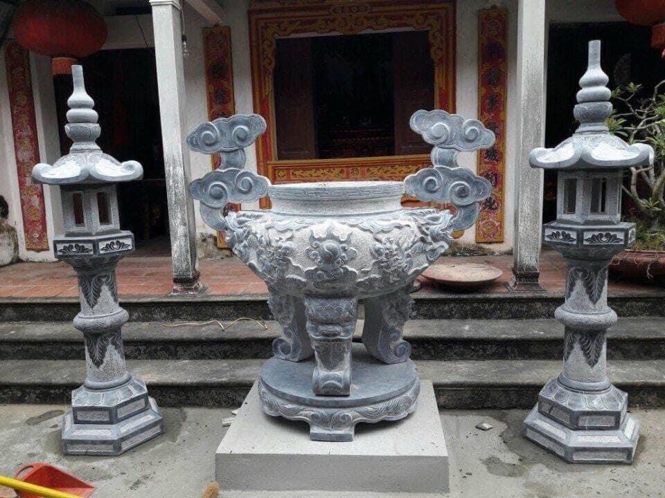 Lư Hương Đá Thiên Nhiên Lư hương đá tự nhiên dùng để thờ cúng và trang trí sân vườn - mẫu 1