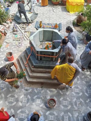 Tháp Đá 3 Tầng Mái với ý nghĩa tâm linh và phong thủy