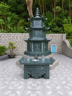 Tháp đá 3 tầng chất liệu đá xanh tự nhiên