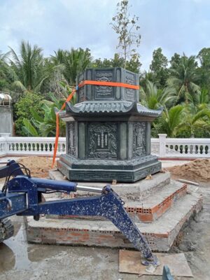 Tháp đá xanh tự nhiên 3 tầng mái