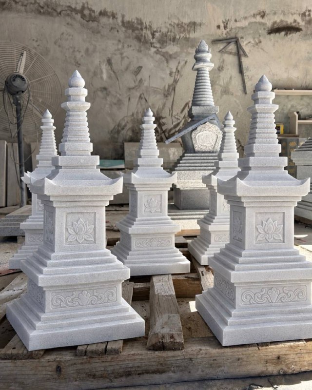 Tháp đá lưu hũ cốt đá granite Campuchia, tháp đá nguyên khối 75x75x167 cm Tháp đá trắng lưu hũ cốt bằng đá granite Campuchia, kích thước 75x75x167 cm - ảnh 3